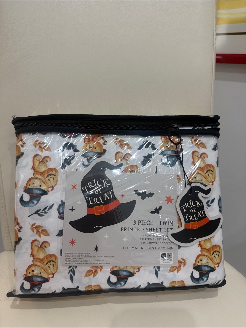 Halloween Trick or Treat White/Brown/Black "Bears/Bats & Leaves" Twin Sheet Set